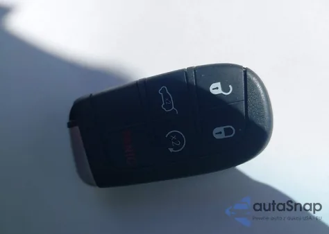 2019 Jeep Grand Cherokee Overland из США, поврежденный, VIN 1C4RJFCG1KC736690